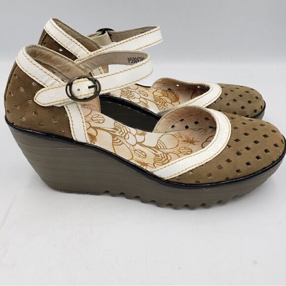 Fly London Wedge Closed Toe Sandal - Picture 4 of 13